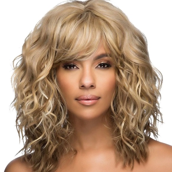 NWT Vivica A Fox Amore Mio Fajar Wig - Picture 1 of 5